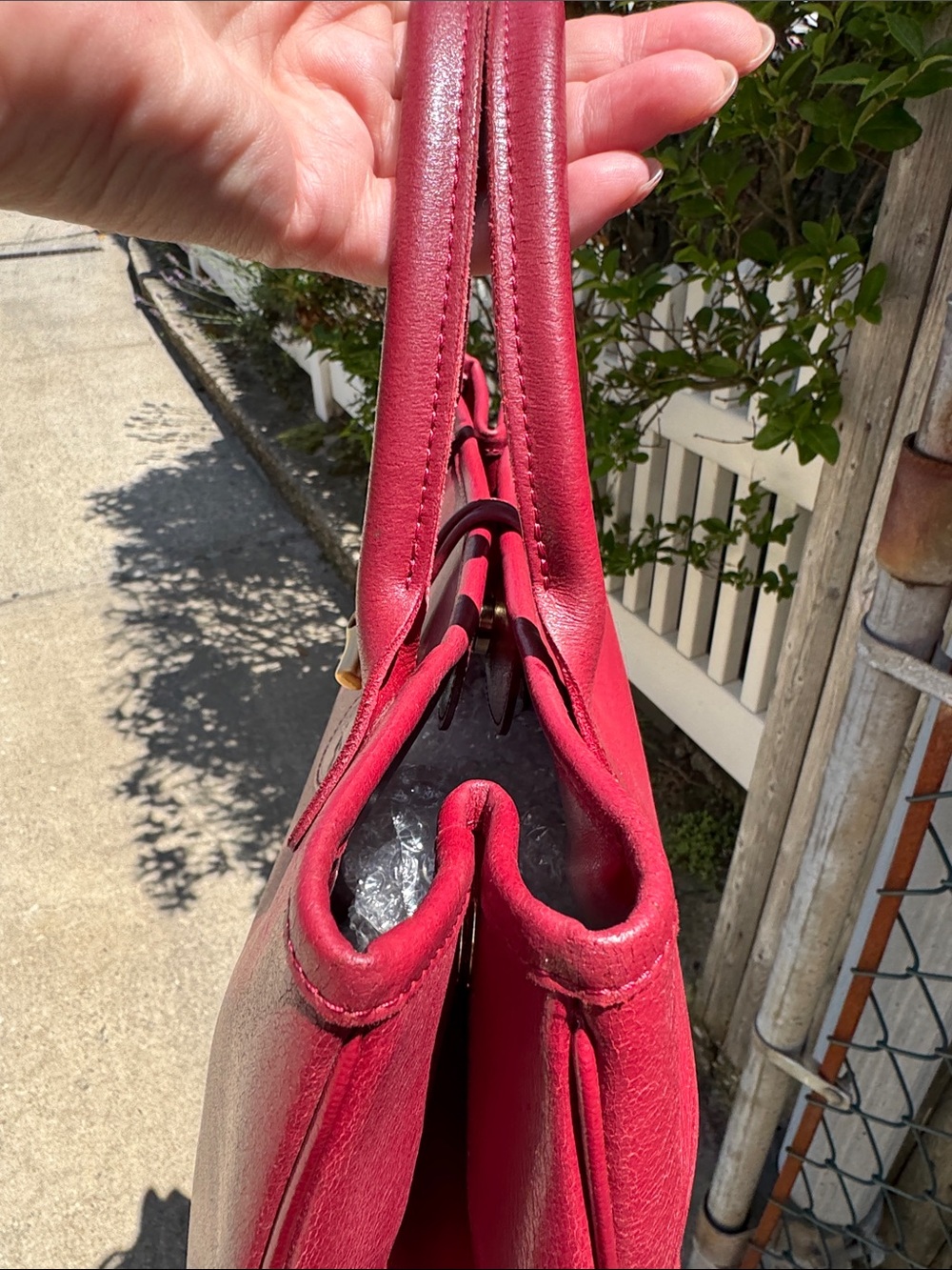 Longchamp Red Russo Leather Tote with Bamboo inspired Toggle closure - Picture 8 of 15